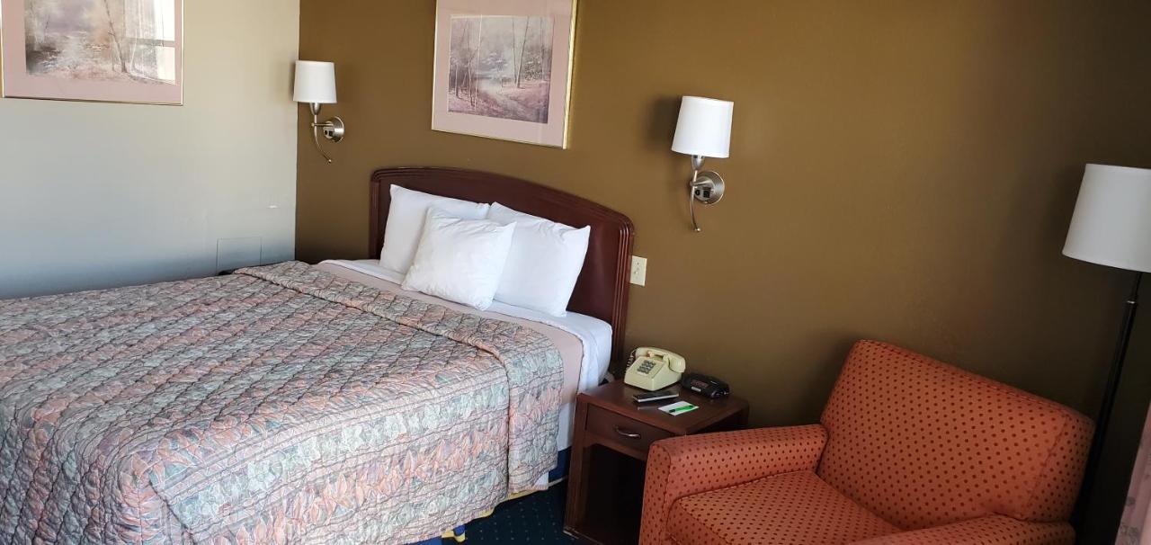 Brooks Motel Norton Екстер'єр фото