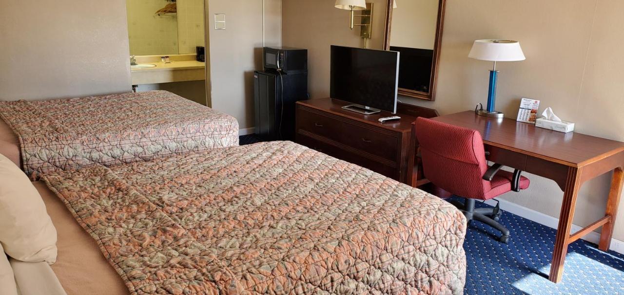 Brooks Motel Norton Екстер'єр фото